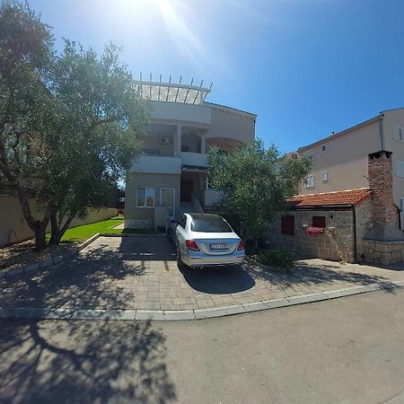 Apartments Stipe Biograd Na Moru Exterior foto