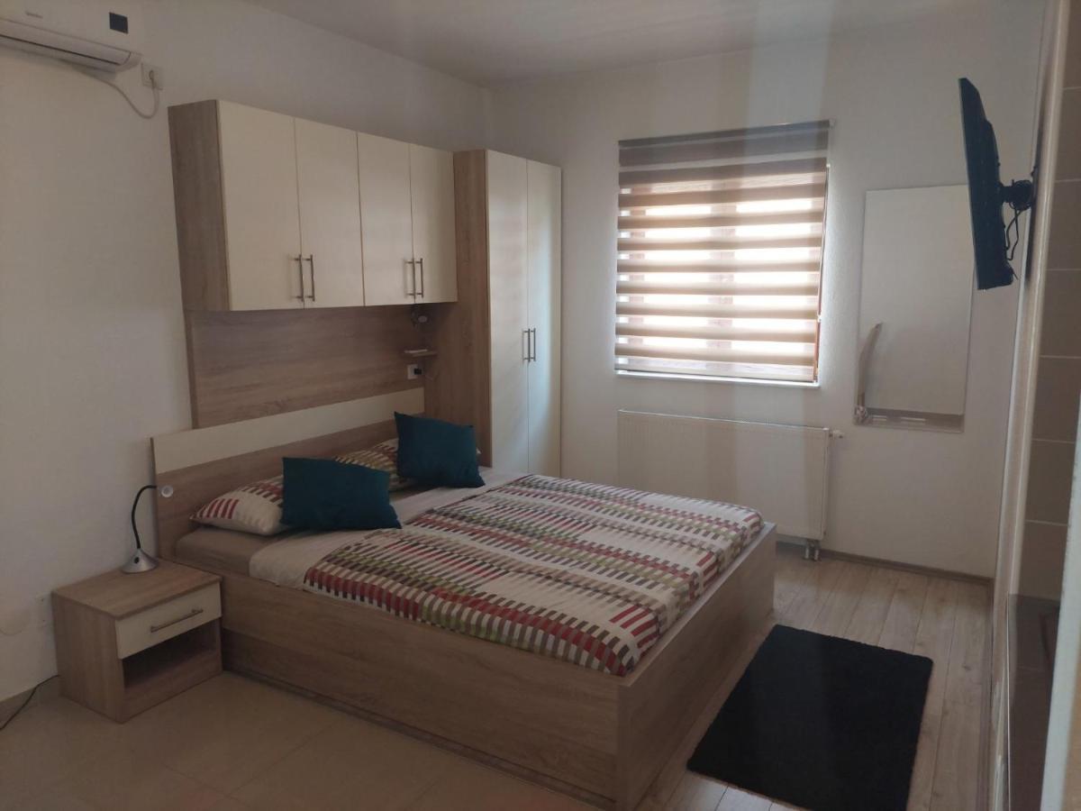Apartments Stipe Biograd Na Moru Exterior foto